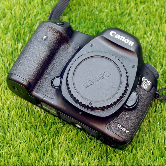 USED Canon EOS 5D Mark III DSLR Camera - BODY